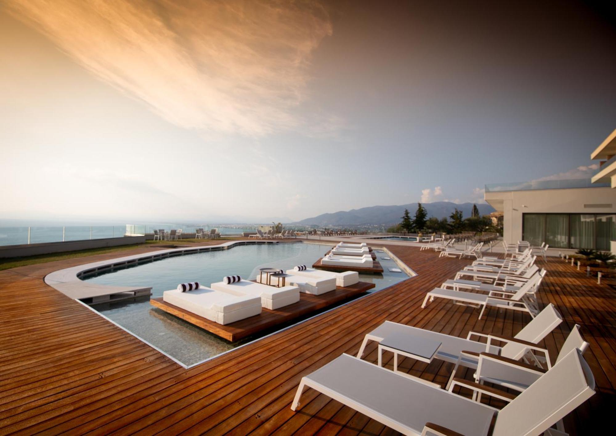 Messinian Icon Hotel & Suites 칼라마타 외부 사진